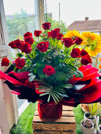 Virginia's Romantic 24 Luxury Roses - 24 LUXURY LARGE-HEADED RED ROSES WITH DIAMANTE PINS AND FOLIAGE IN AN AQUA PRESENTATION BOX